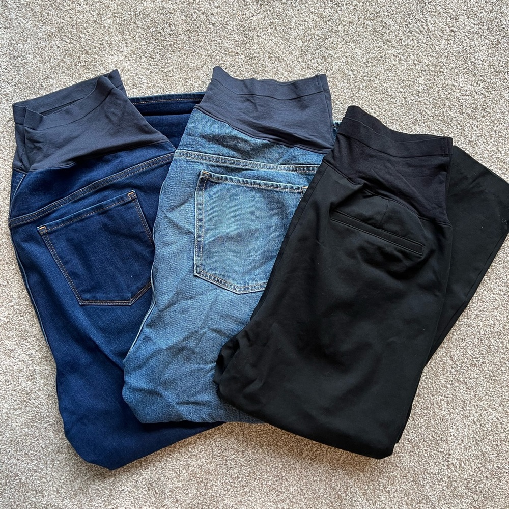 Set of Old Navy Maternity Pants Size 20